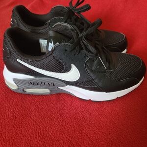 Nike Air Max Black and White Sneakers